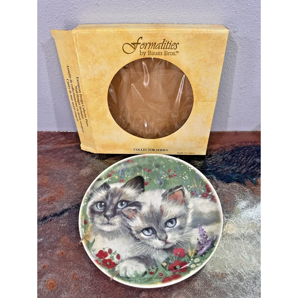 NEW Formalities by Baum Bros. Cat Collector Plate Set – Set of 4 - Wall Hangers